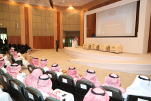 The University Holds a Meeting With the Faculty Members and Students about the Approved Study Plans for the Three Semesters